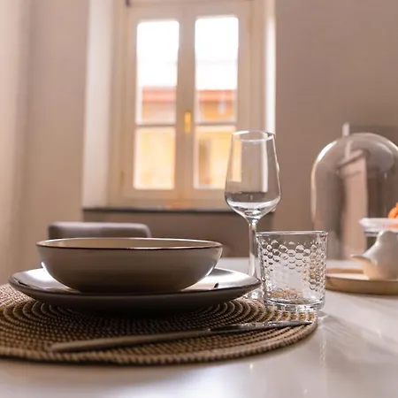 Beautiful Spacious Flat In The Old Town Of Appartement