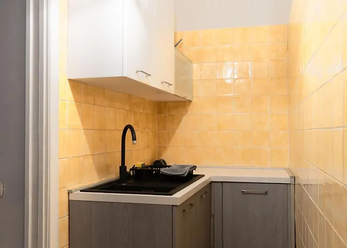 Beautiful Spacious Flat In The Old Town Of *